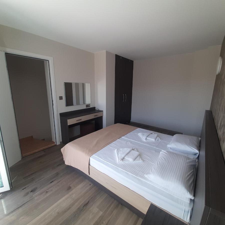Gradina Hotel Chernomorets Buitenkant foto
