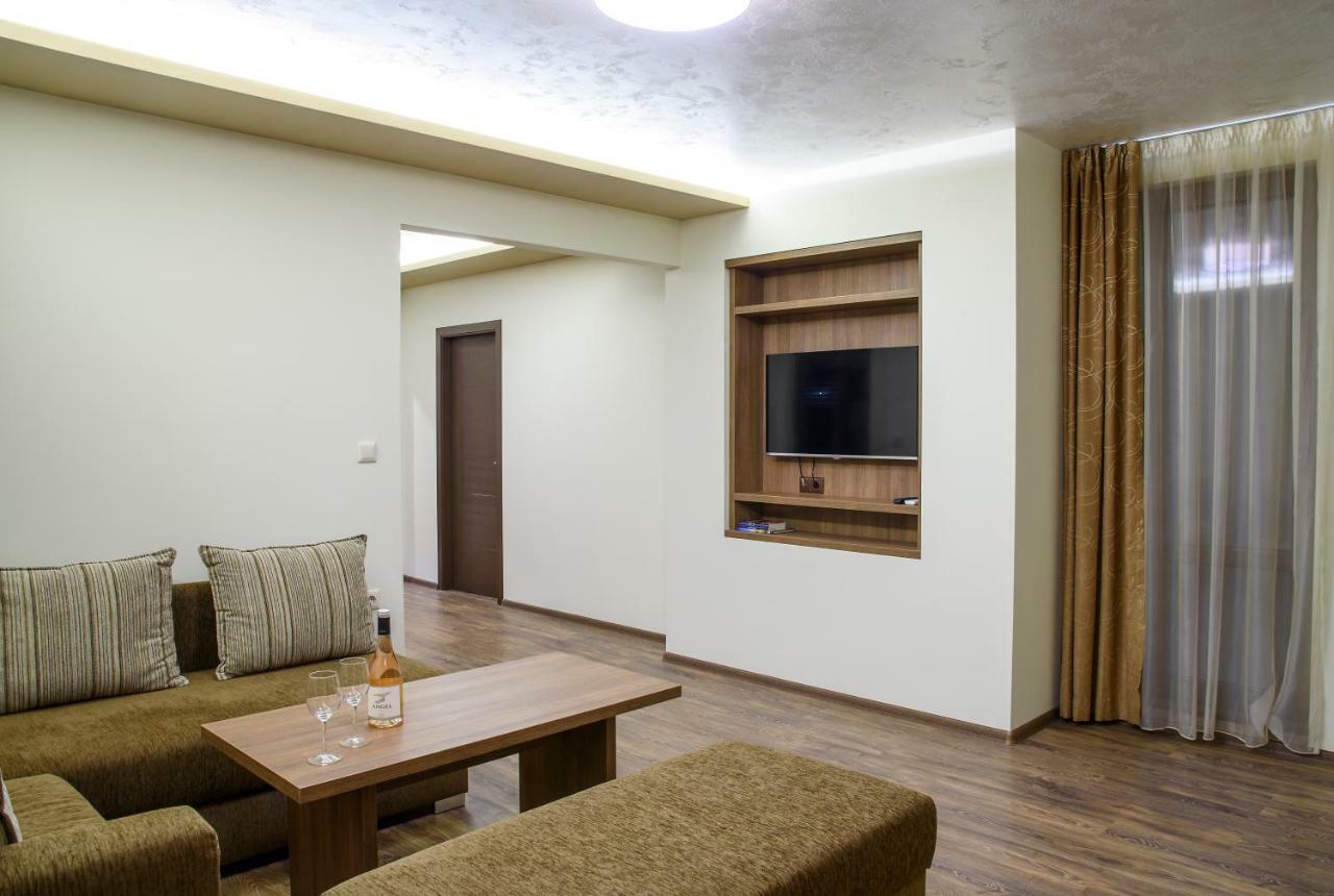 Gradina Hotel Chernomorets Buitenkant foto